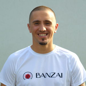 Zajęcia boksu prowadzi Marcin Wszołek – trener, który doskonale pracuje zarówno z dorosłymi, jak i z młodzieżą