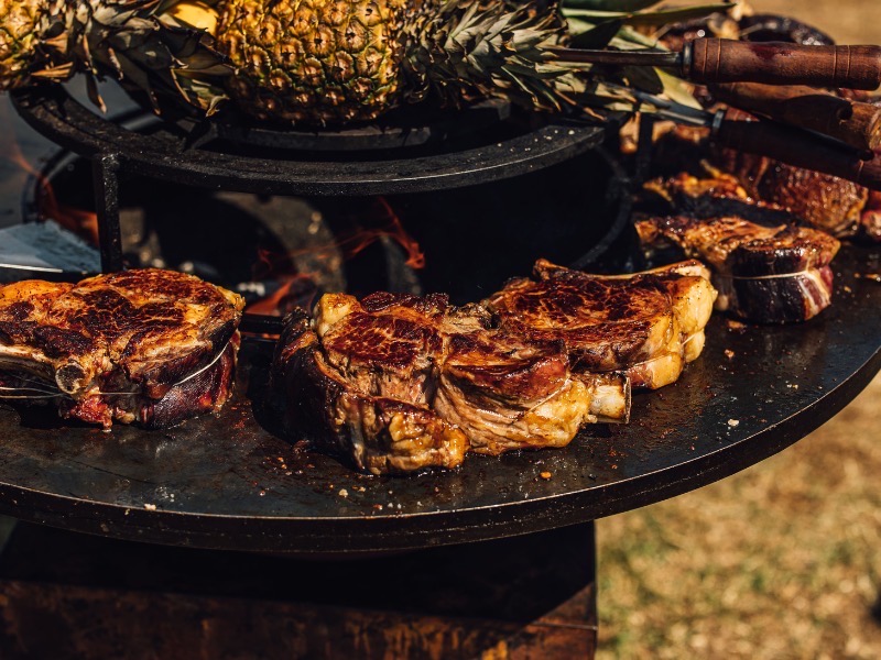 Cuisson au feu de bois à Marrakech